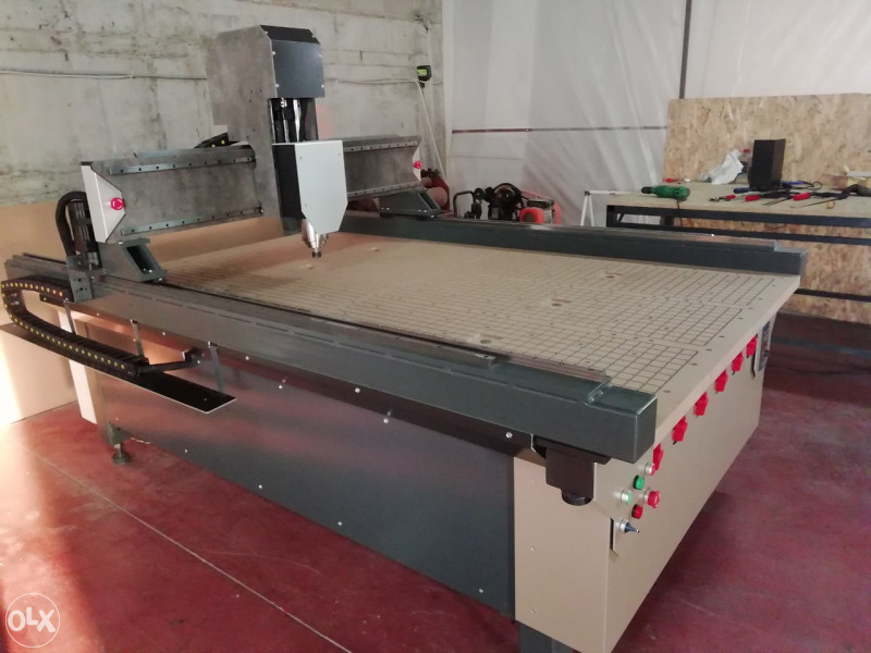 Cnc Masina Glodalica Router Za Obradu Drveta Strug Glodalice