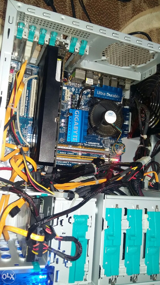 Acer ASPIRE Intel Core2Quad Q9300