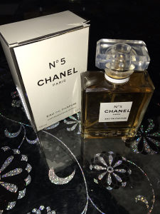 Chanel No5 parfem muški