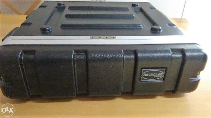 Ashdown ABM 500 rc bas pojačalo u reku 2h