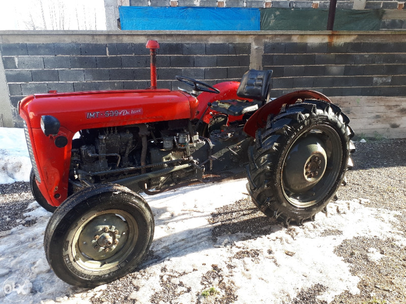 Traktor IMT 539