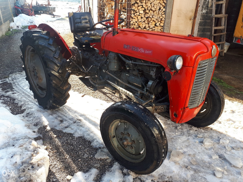 Traktor IMT 539