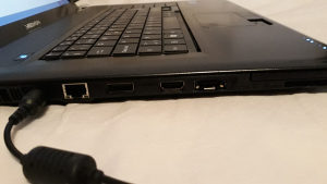 Laptop Medion Akoya / i3 / 17 incha