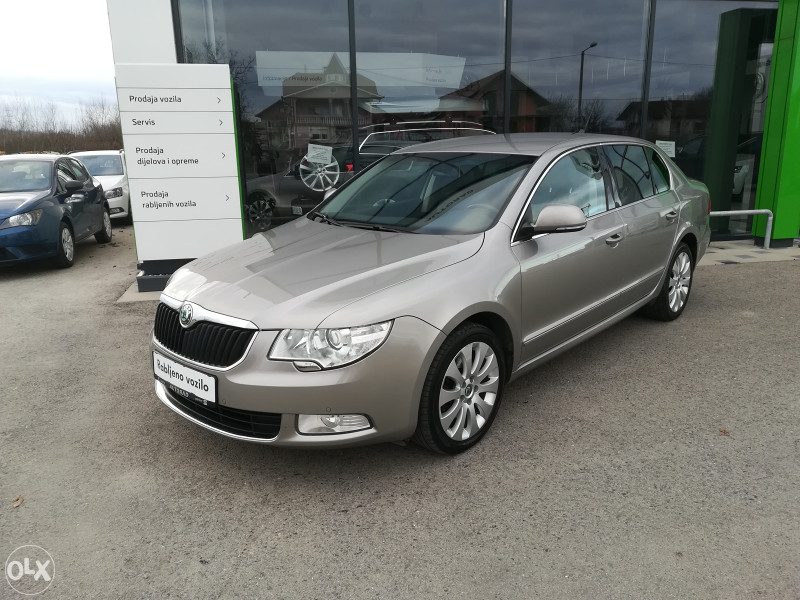 Škoda Superb - Autorad doo