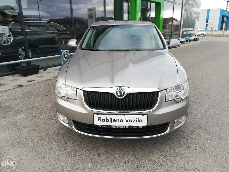 Škoda Superb - Autorad doo