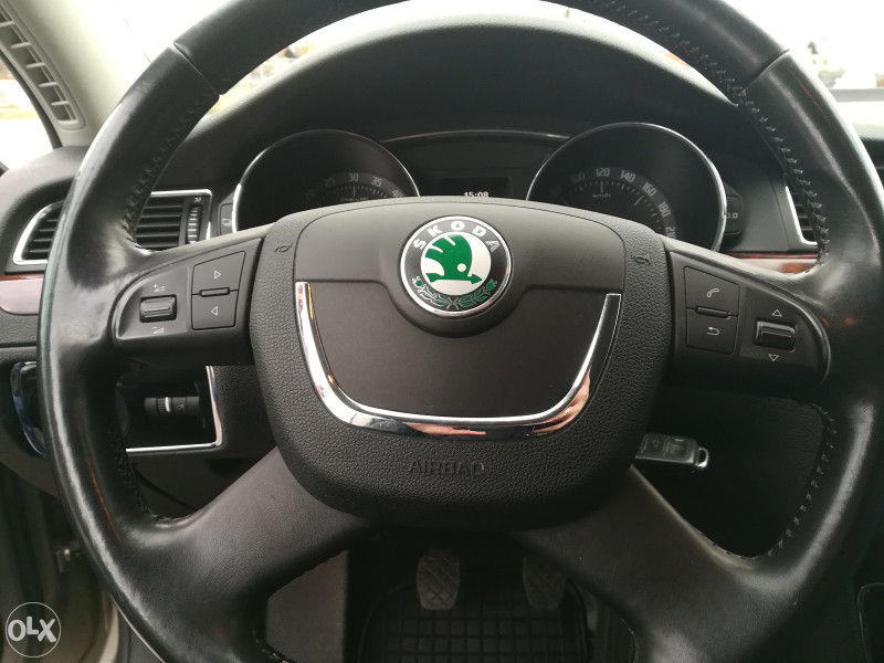 Škoda Superb - Autorad doo