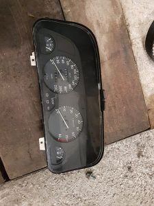 Kilometar sat Peugeot-Pezo 306 1.4benzin 065/775-822