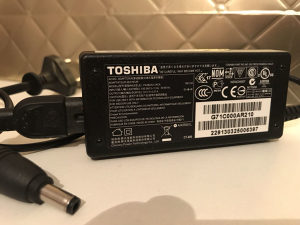 Punjač Toshiba za Laptop