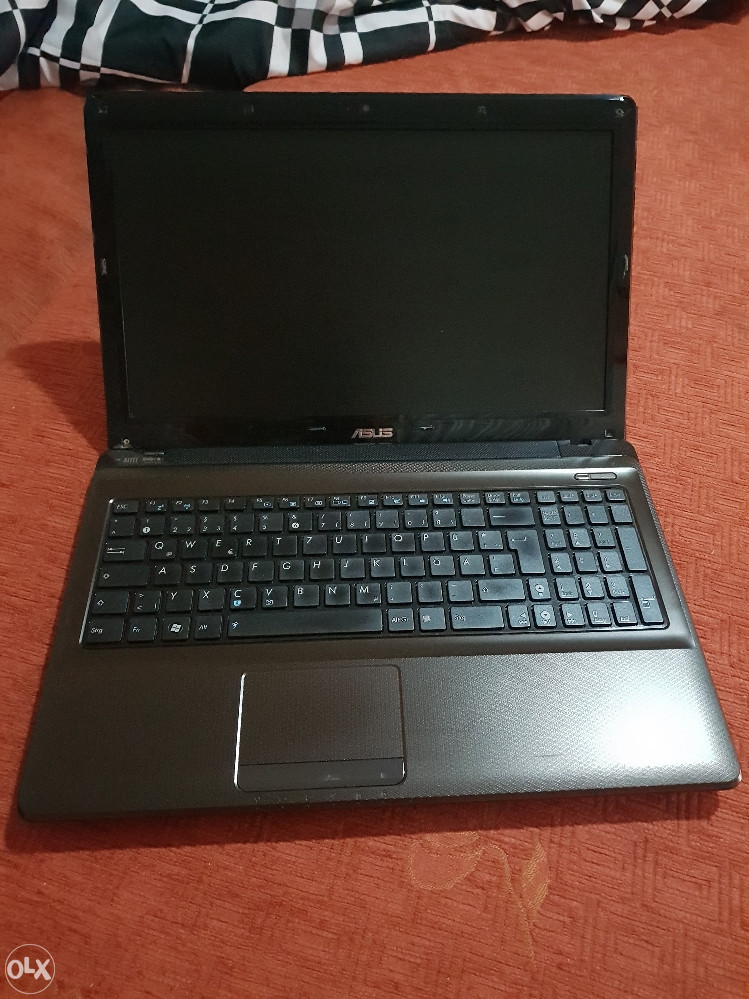 ASUS X52J i3 8GB RAM