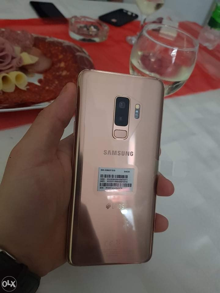 Samsung Galaxy S9 Plus Kao Nov Mobiteli Olxba 5519