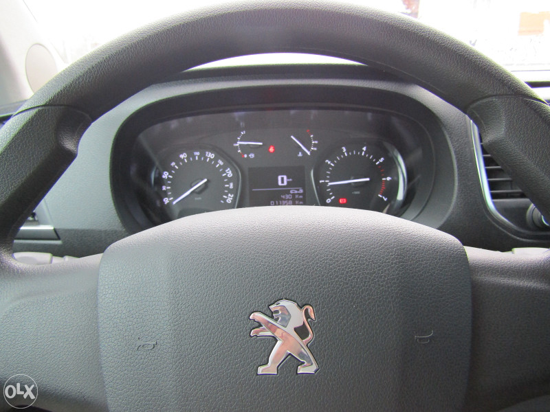 PEUGEOT TRAVELLER Active L2 2,0 BlueHDI 150KS