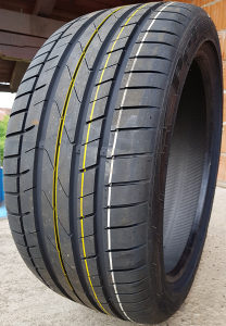 Gume 275/40 19 105Y Petlas VeloxSport