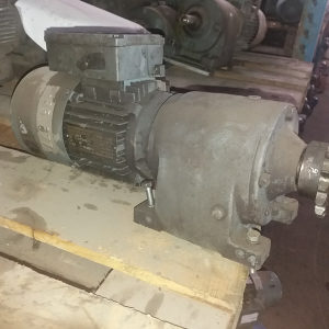 ELEKTROMOTOR SA REDUKTOROM 0.25kW 58obrt