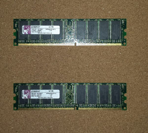 2 x RAM Kingstone DDR 1GB