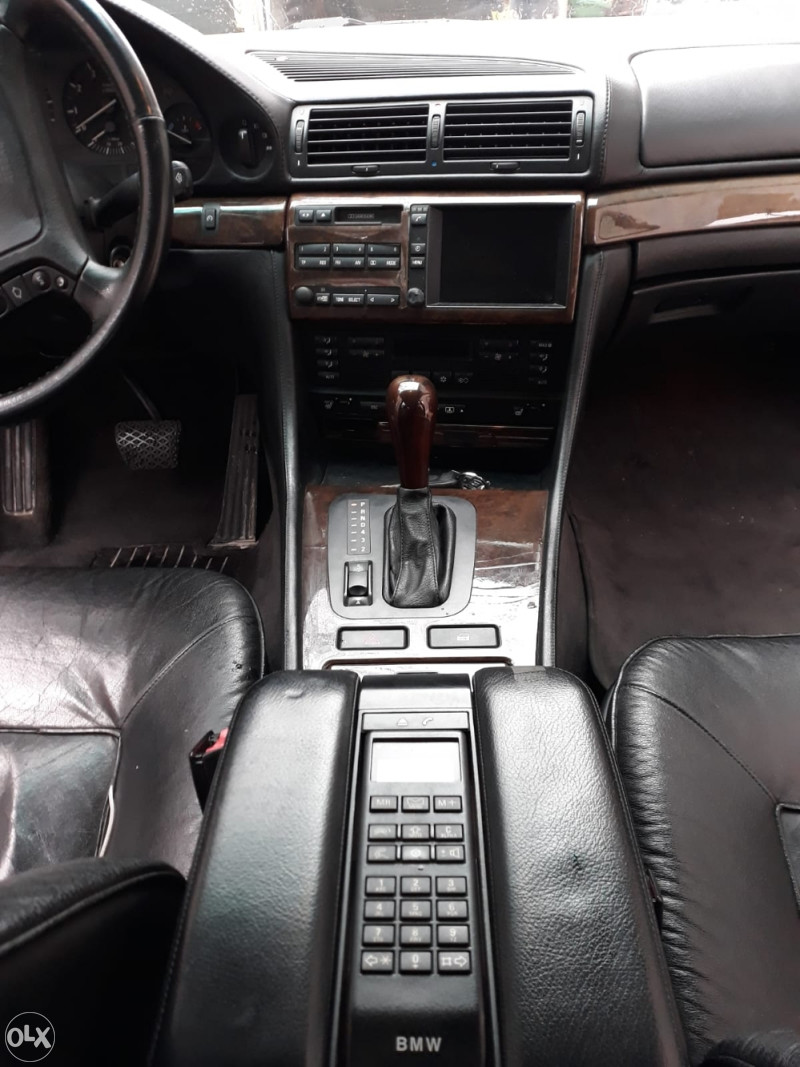 BMW E38 750 il v12