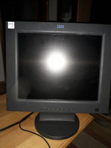 Monitor 19