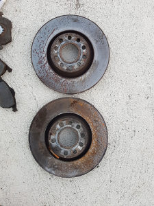 Diskovi i plocice Passat-Pasat 5+ 065/775-822