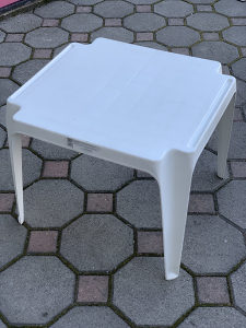 Stol plastični / sto za vrt / balkon | NOVO