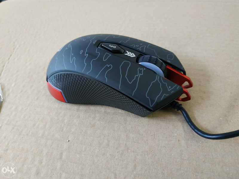 Gaming miš, 7 boja osvijetljnja, 6 DPI razina