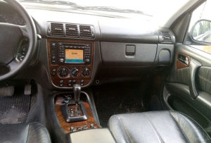 Mercedes-Benz ML 320