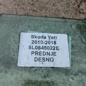 Staklo vrata prozor Skoda Yeti 5L0845022E