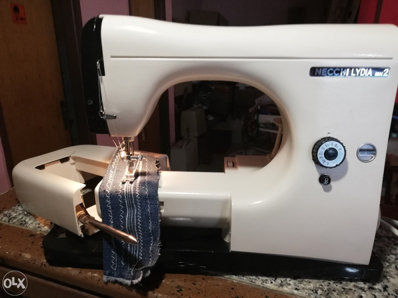 Sivaca masina NECCHI LYDIA MK 2 METALNA SARAJEVO Šivaće mašine i