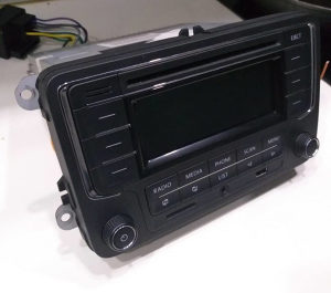 MP3 USB Radio CD AUX RCN210 RCD RDS Golf Polo