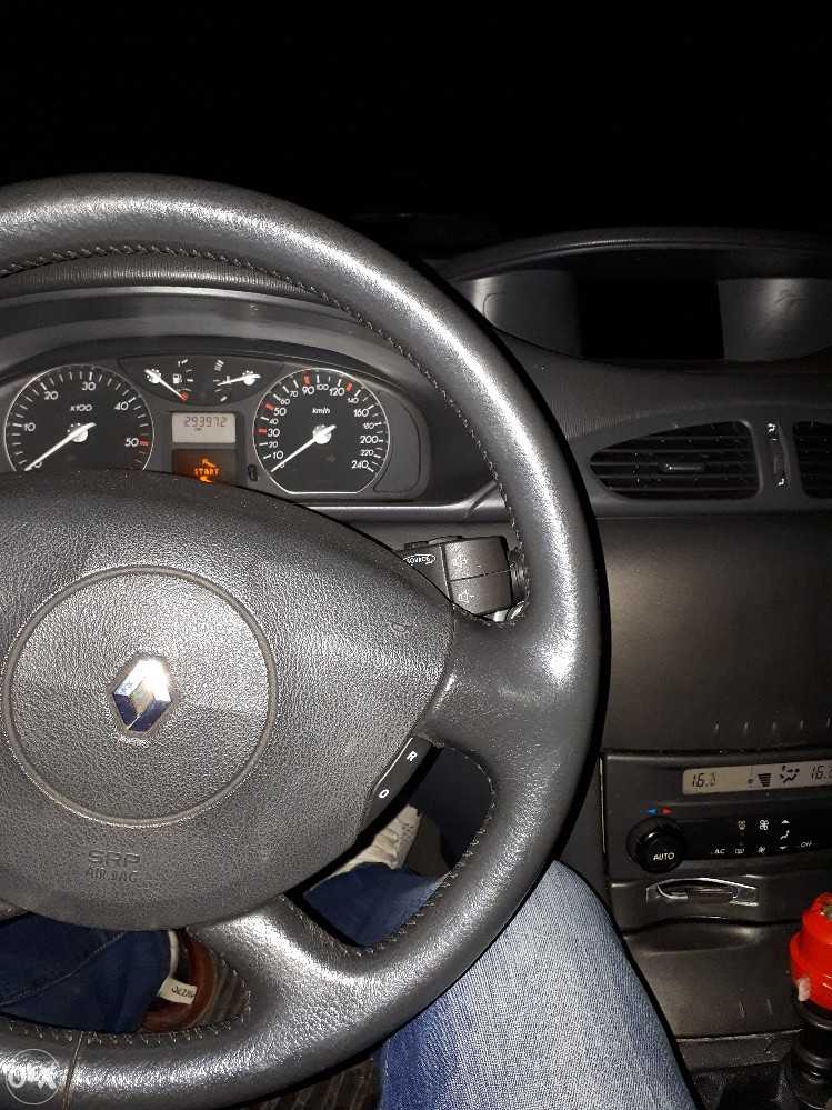 Renault Latitude Laguna