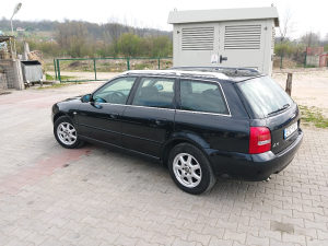 Audi A4 2.5 TDI 2000. GOD