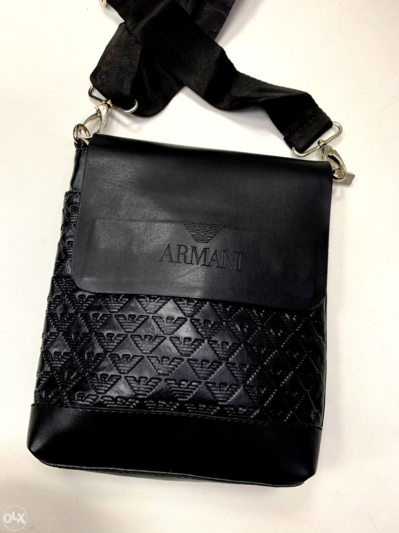 Torbica armani shop