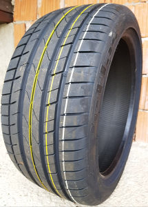 Gume 255/35 18 94W Petlas VeloxSport PT741