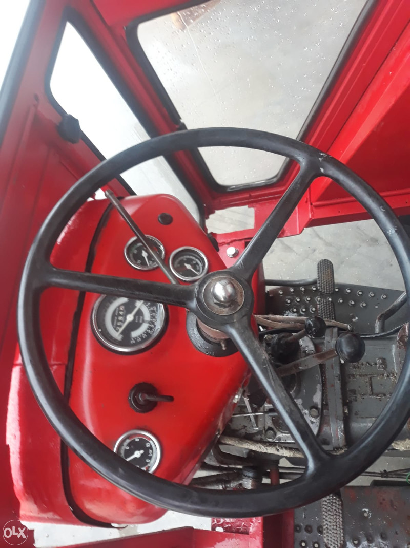 Traktor IMT 539