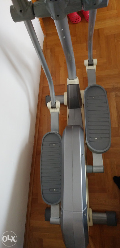 Eliptični trenažer - Energetics XT 740t