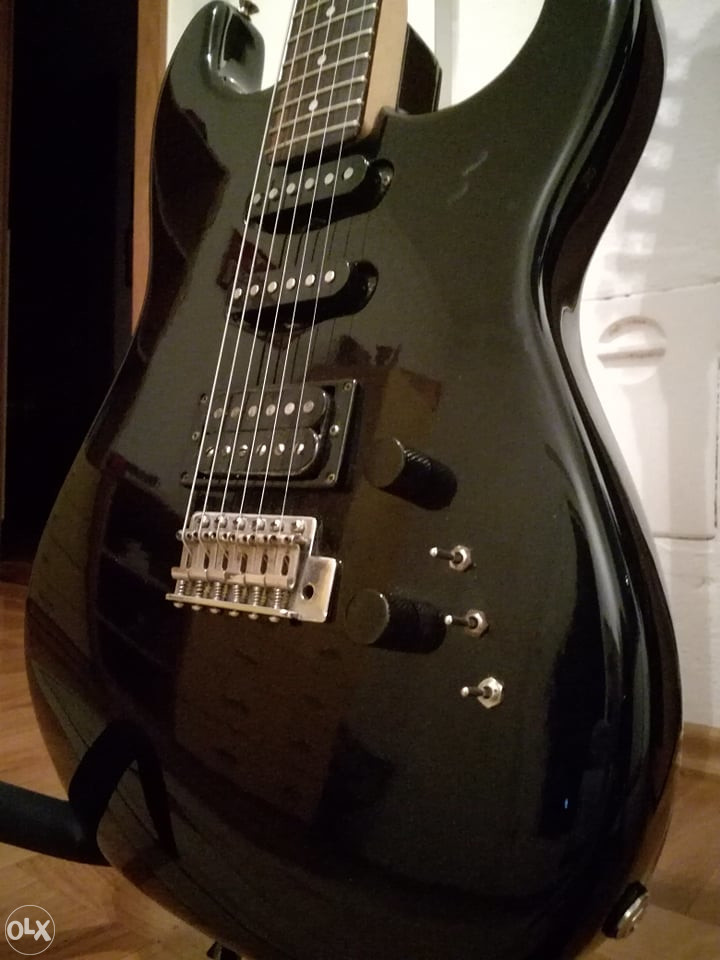 Fender Squier Royal Stratocaster, Japan E Series GITARA