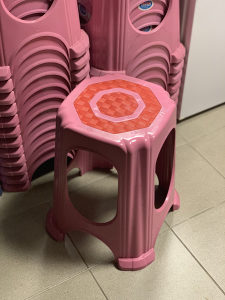 Stolica plastična / stolice | NOVO