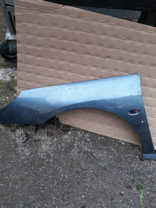 Blatobran pezo 407 lijevi