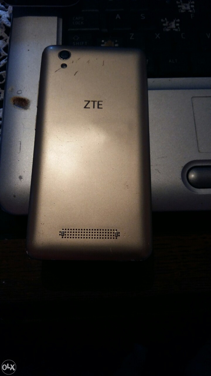 ZTE BLADE A452