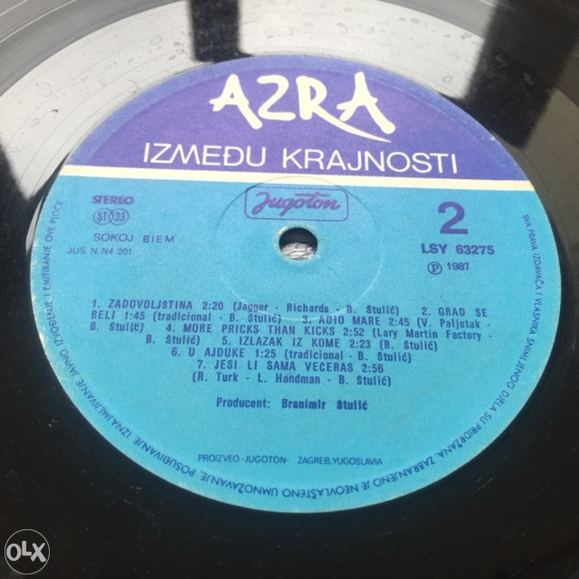 Azra - Između krajnosti