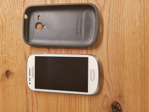 Samsung Galaxy S3 mini bijeli