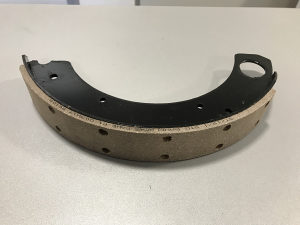 Traktor imt 539 papuča kočnice feroda s metalom