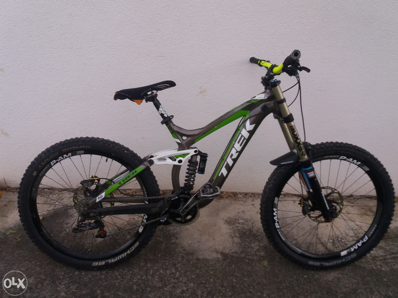 Downhill Trek Session 88 2014 Downhill Trek Session 88 2014 Bicikli