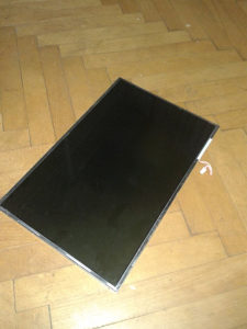 15,4" LCD ekrani za laptop