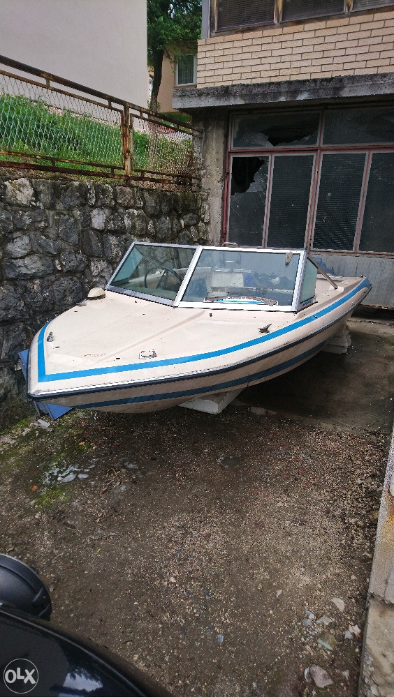 Gliser Glastron V 144 tel. 061 617-181