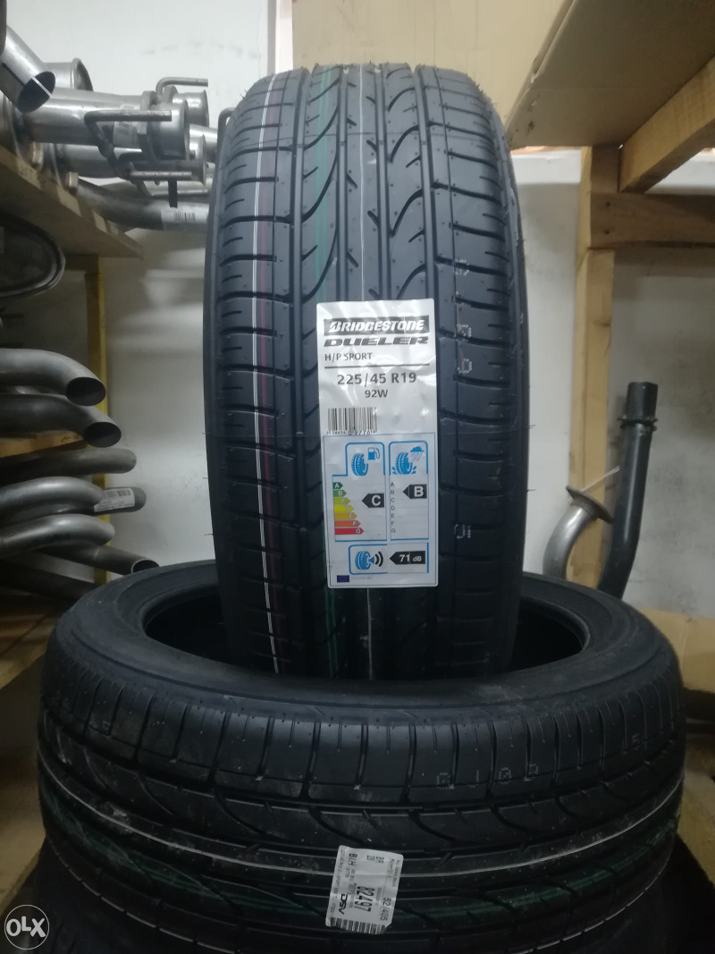 Guma 225/45 R19 Bridgestone (GARANCIJA 2 GODINE)