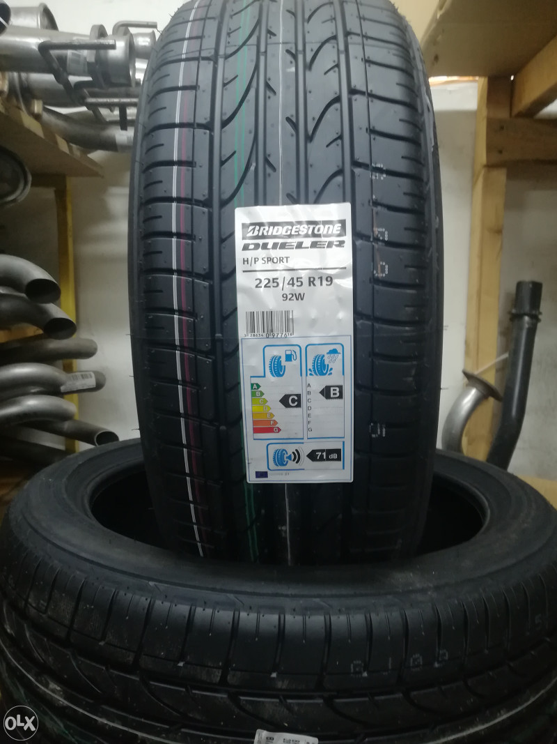 Guma 225/45 R19 Bridgestone (GARANCIJA 2 GODINE)