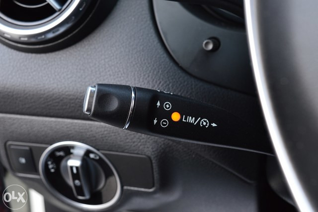 Mercedes GLA 220 D 4Matic AMG Bi-Xenon LED 177 KS