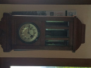 Zidni sat 1920 godina
