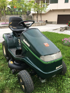 Traktor kosilica
