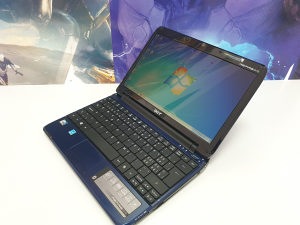 Laptop ACER Atom dual core, 2gb ram, SSD 256 , 11.6 led