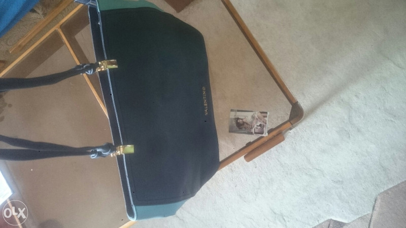 VALENTINO original zenska torba novi mod,poklon parfem